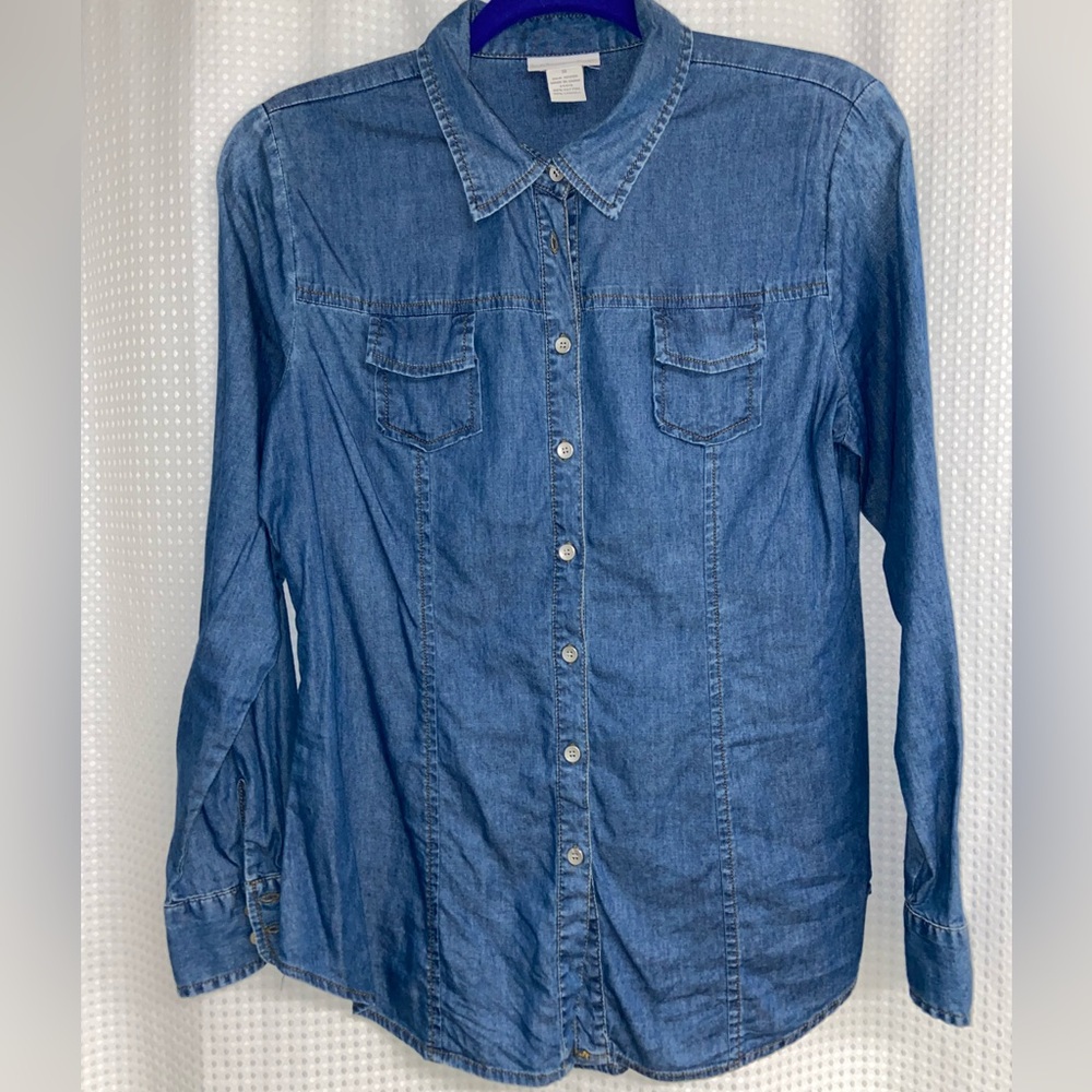 Soft surroundings chambray button up size small